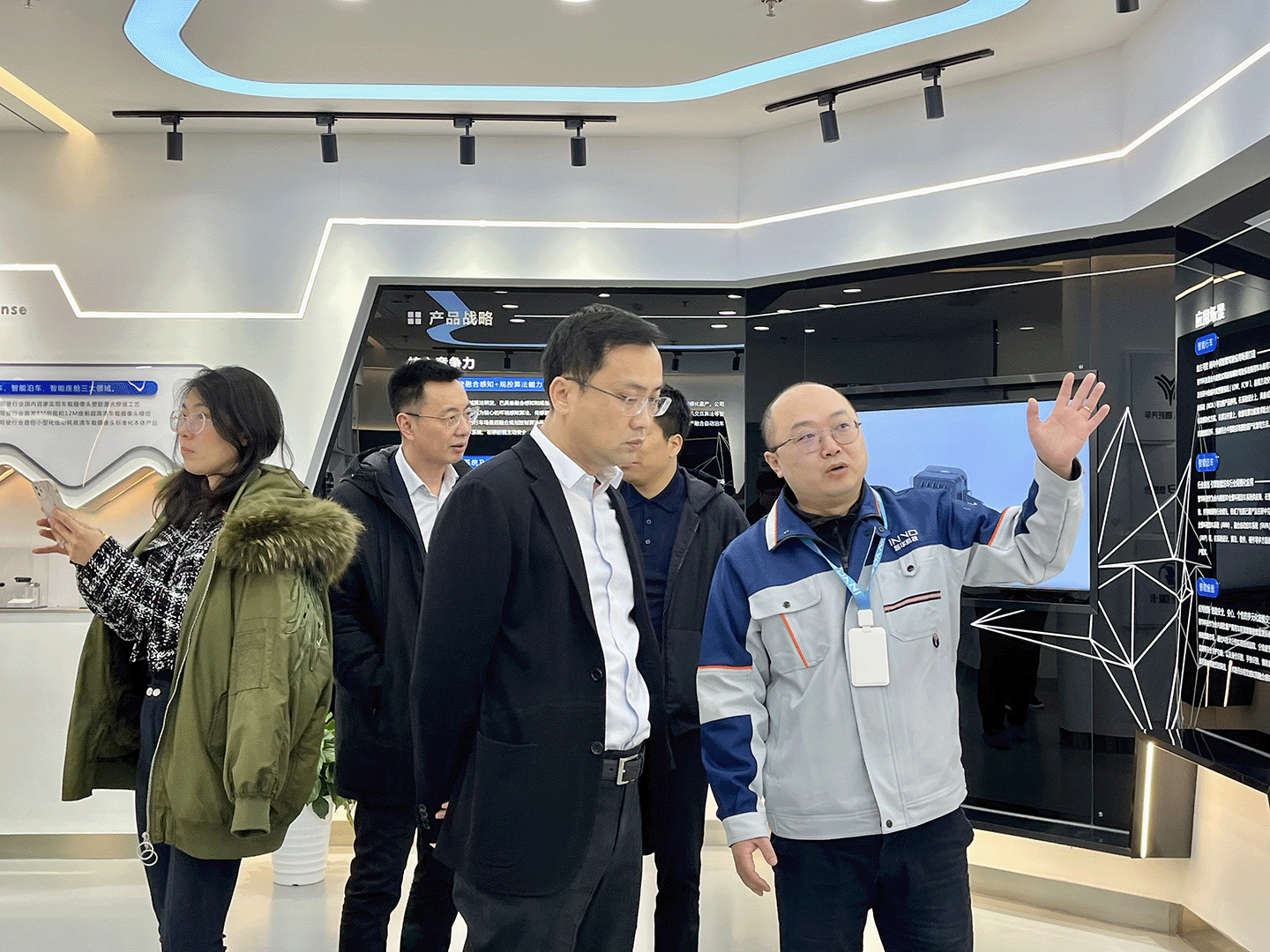 焦點｜世紀金源集團總裁黃濤到訪智華科技(圖1)